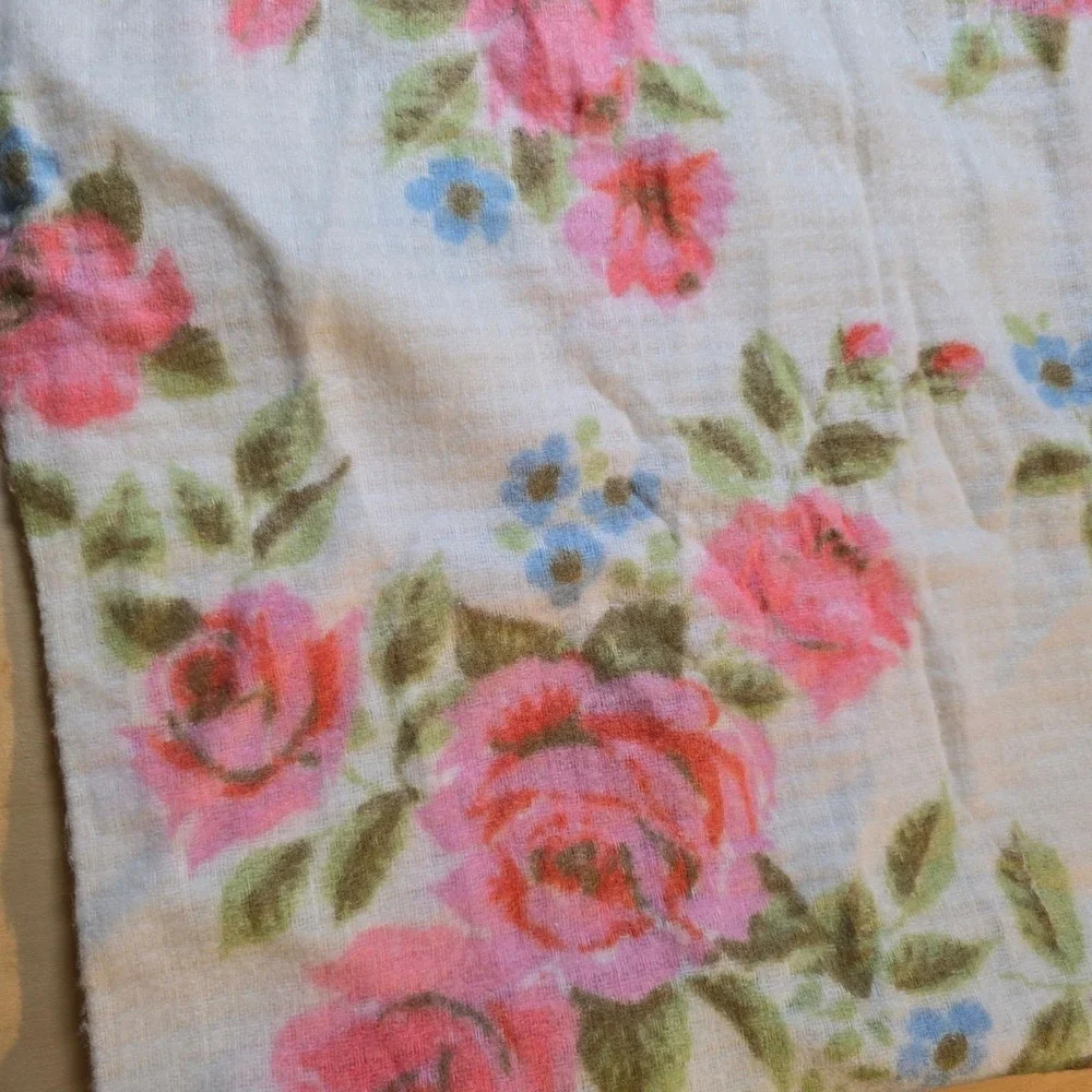 Chatham Vintage Floral Rose Thermal Blanket Shaby Chic Satin Trim Cottagecore
